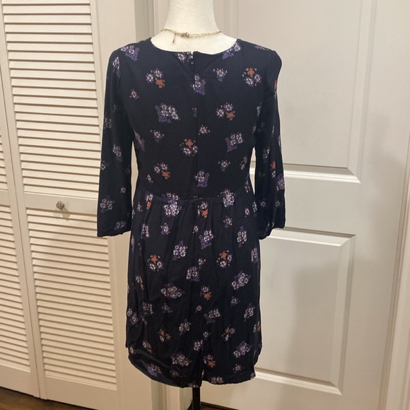 Lightweight, long sleeve Old Navy dress size small - Picture 3 of 3